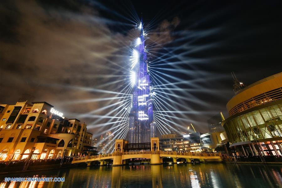 EAU-DUBAI-BURJ KHALIFA-AÑO NUEVO