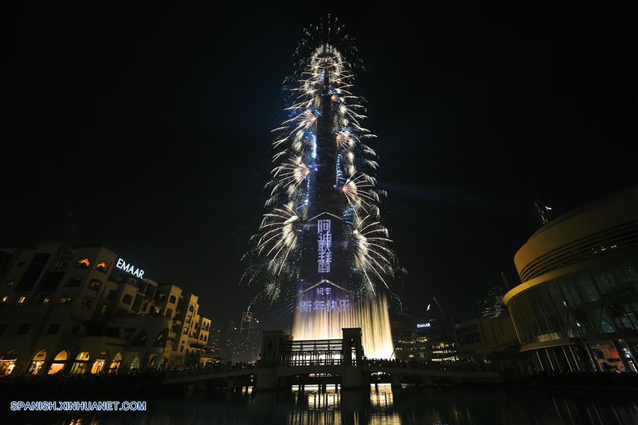 EAU-DUBAI-BURJ KHALIFA-AÑO NUEVO