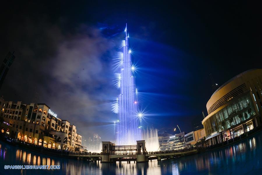 EAU-DUBAI-BURJ KHALIFA-AÑO NUEVO