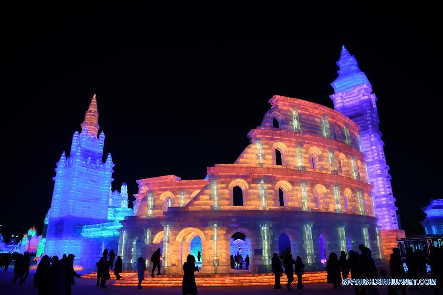 CHINA-HEILONGJIANG-FESTIVAL DE HIELO Y NIEVE