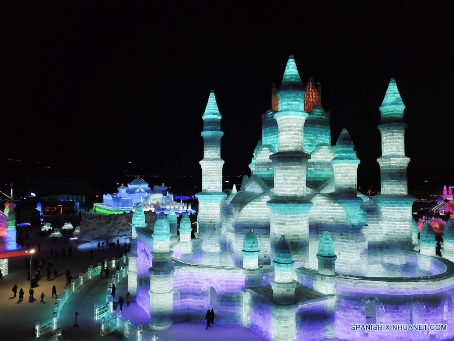 CHINA-HEILONGJIANG-FESTIVAL DE HIELO Y NIEVE