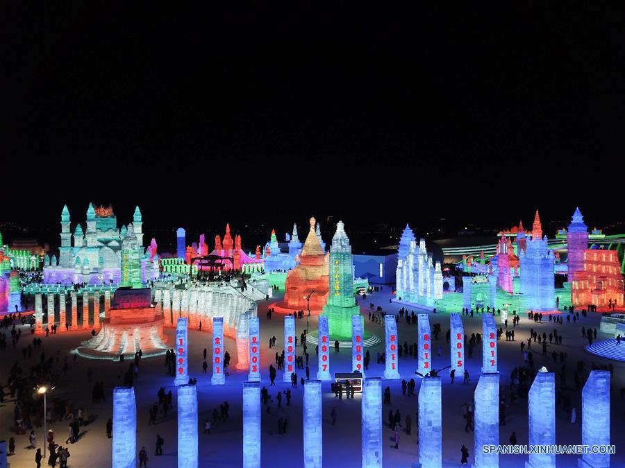 CHINA-HEILONGJIANG-FESTIVAL DE HIELO Y NIEVE