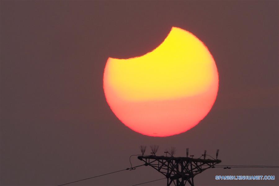 CHINA-BEIJING-ECLIPSE SOLAR PARCIAL