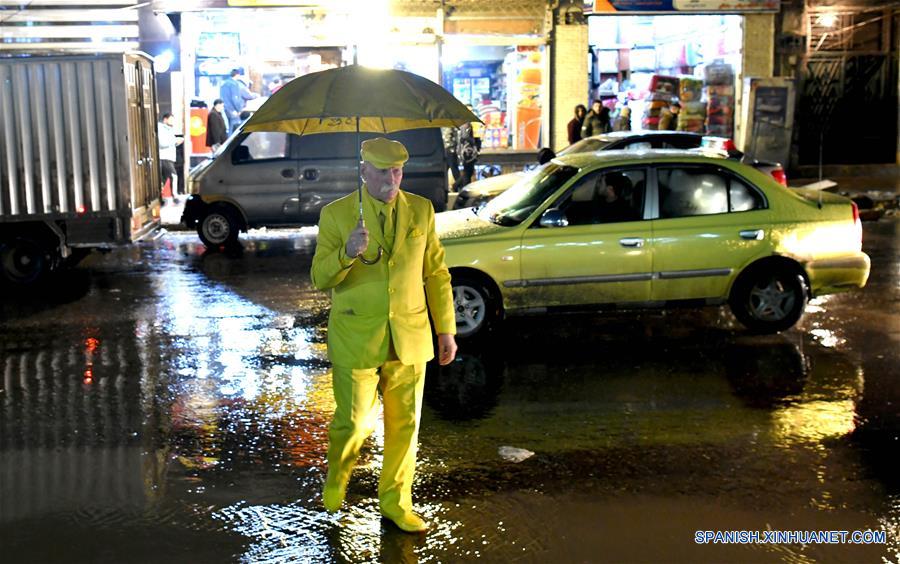 SIRIA-ALEPO-HOMBRE AMARILLO