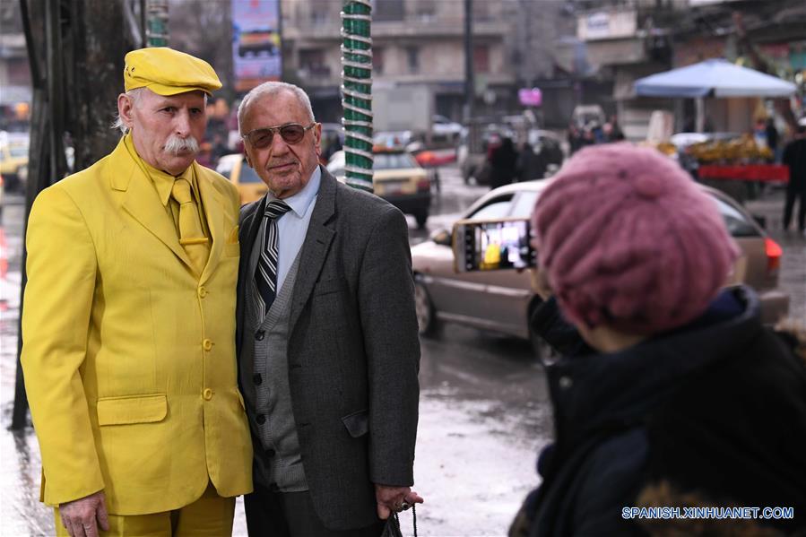 SIRIA-ALEPO-HOMBRE AMARILLO