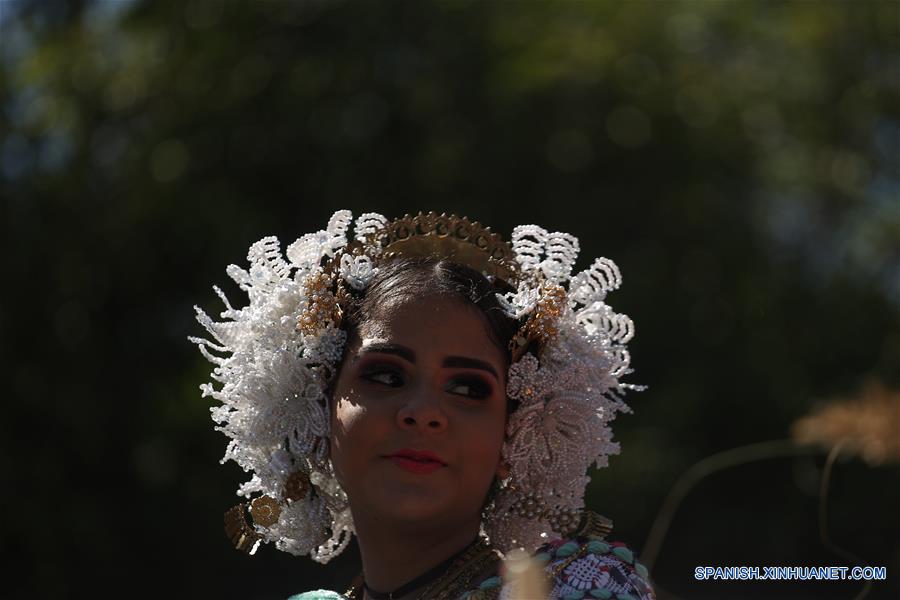 PANAMA-LAS TABLAS-DESFILE DE LAS MIL POLLERAS