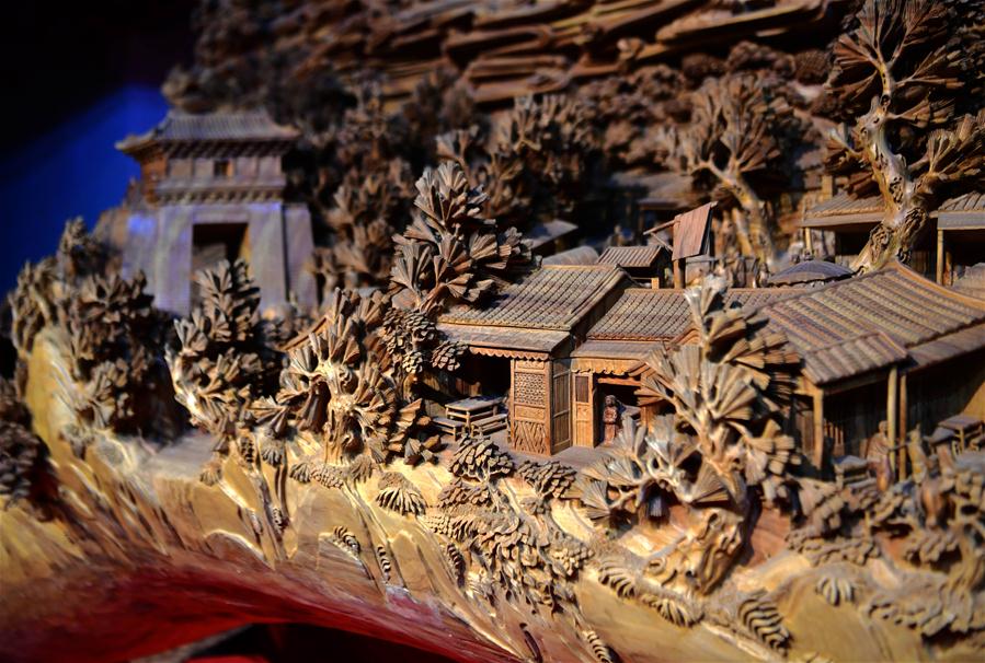 CHINA-FUJIAN-TALLA DE MADERA-PINTURA CLASICA