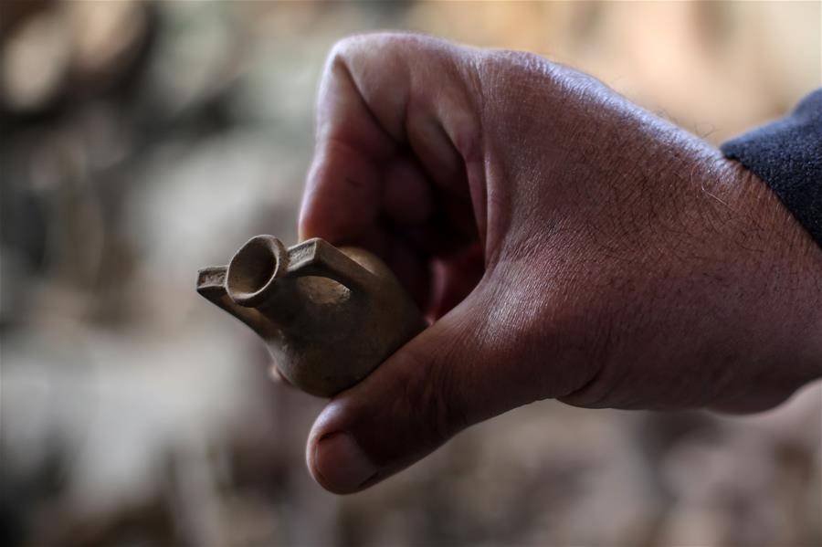 MEDIO ORIENTE-GAZA-ARQUEOLOGO