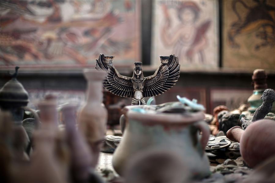 MEDIO ORIENTE-GAZA-ARQUEOLOGO