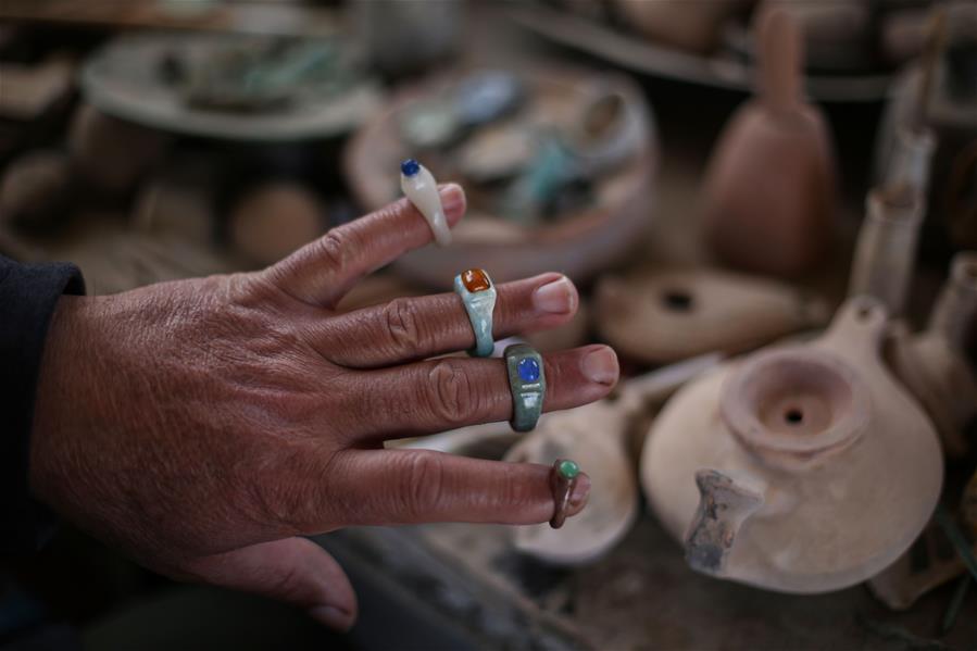 MEDIO ORIENTE-GAZA-ARQUEOLOGO