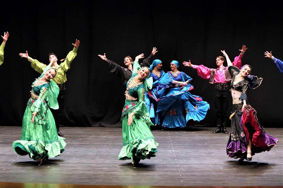 KUWAIT-HAWALLI-UCRANIA-DANZA