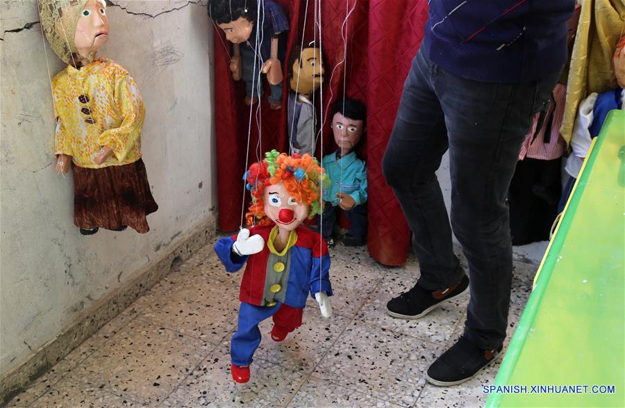 MEDIO ORIENTE-GAZA-MARIONETAS-SERIE