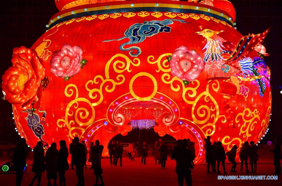 CHINA-HUBEI-FESTIVAL DE PRIMAVERA-LINTERNAS