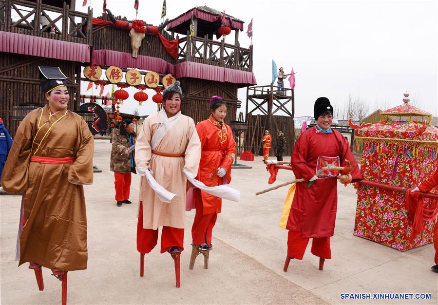 CHINA-SHANDONG-FERIA DE TEMPLO