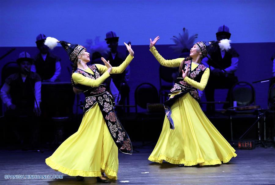 KUWAIT-HAWALLI-KIRGUISTAN-CULTURA-PRESENTACION