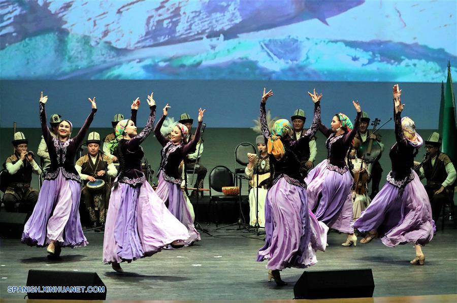 KUWAIT-HAWALLI-KIRGUISTAN-CULTURA-PRESENTACION