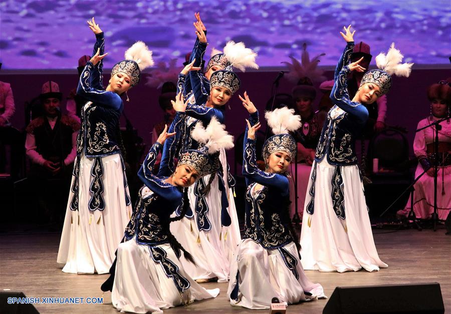 KUWAIT-HAWALLI-KIRGUISTAN-CULTURA-PRESENTACION