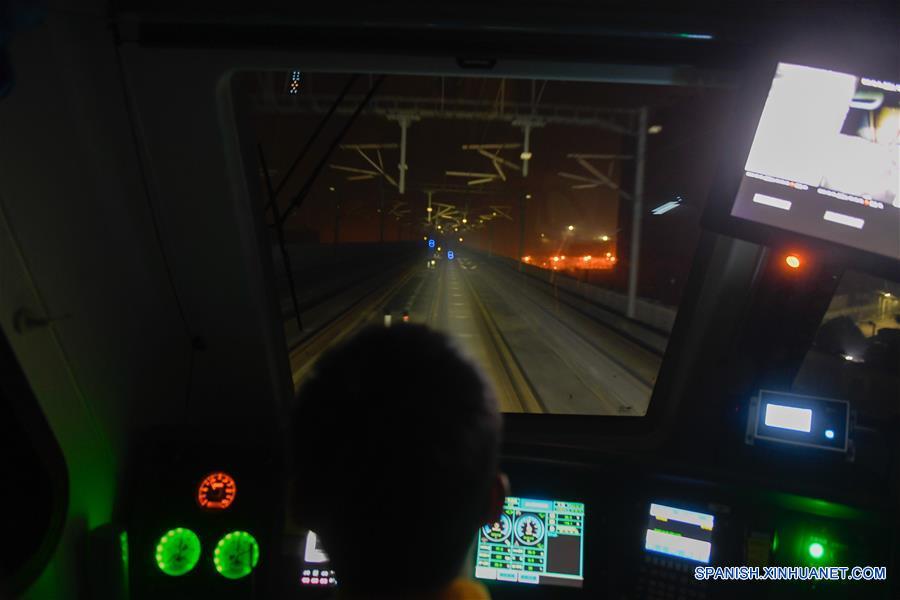 CHINA-ZHEJIANG-FERROCARRIL DE ALTA VELOCIDAD HUANGSHAN-MANTENIMIENTO-SERIE