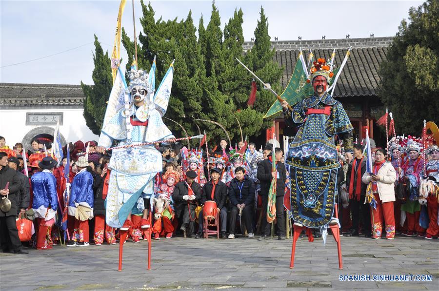 CHINA-ANHUI-ER YUE ER-ACTIVIDADES FOLCLORICAS