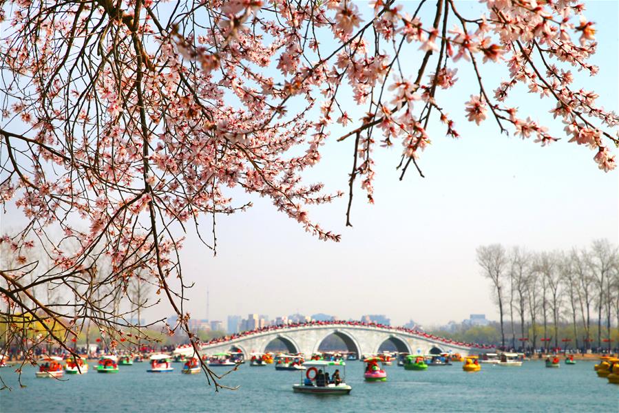 CHINA-BEIJING-PRIMAVERA-PAISAJE