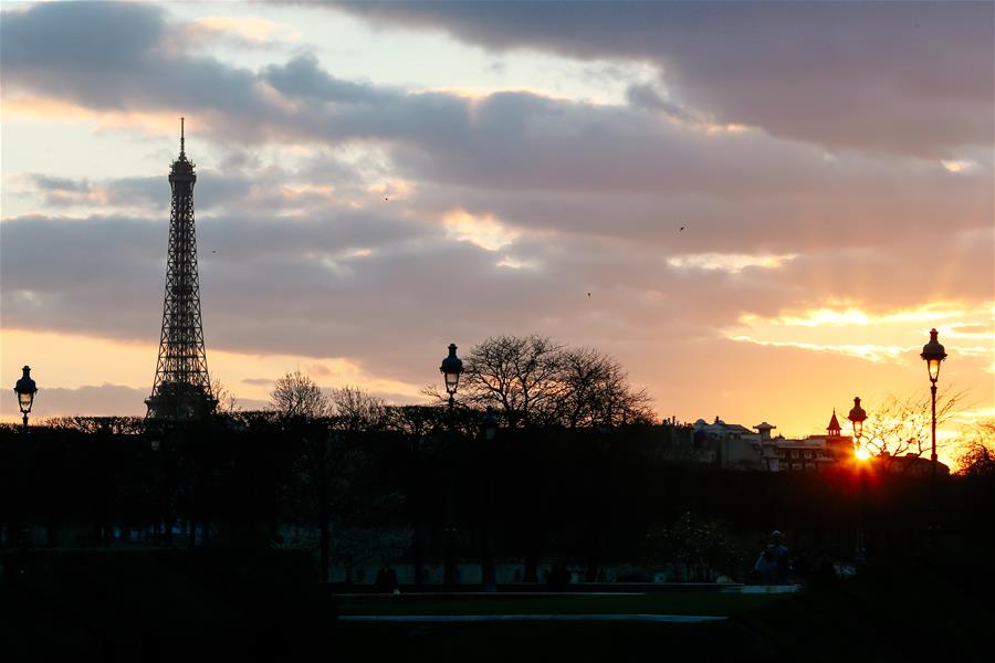 FRANCIA-PARIS-PAISAJE