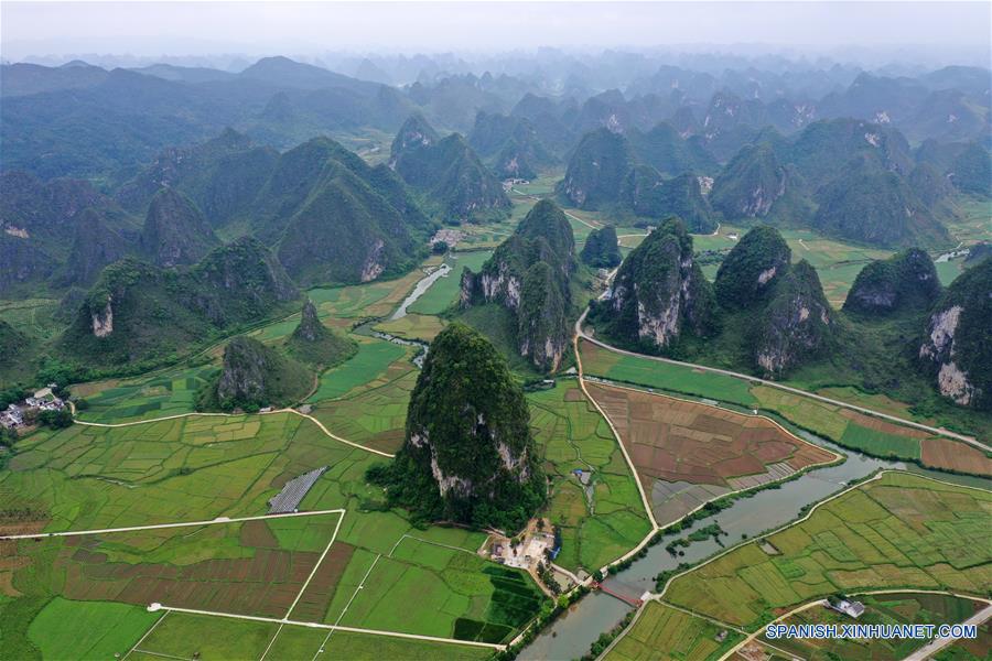 CHINA-GUANGXI-PAISAJE