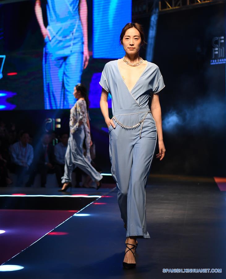 CHINA-GUANGZHOU-FERIA DE CANTON-SEMANA DE LA MODA