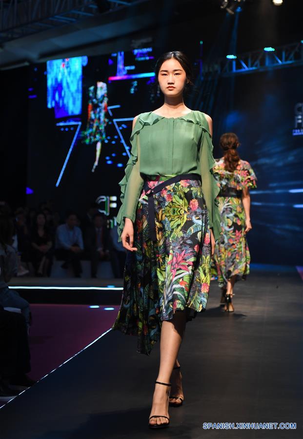 CHINA-GUANGZHOU-FERIA DE CANTON-SEMANA DE LA MODA
