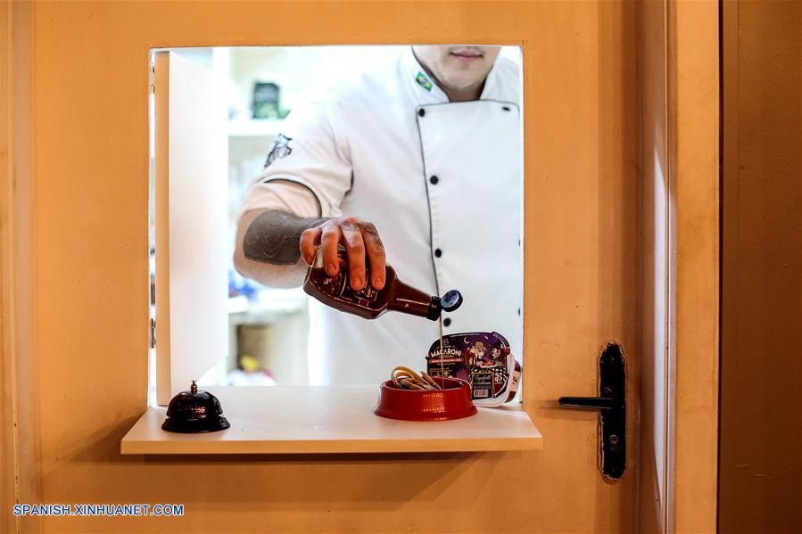 BRASIL-CURITIBA-BAR PARA PERROS