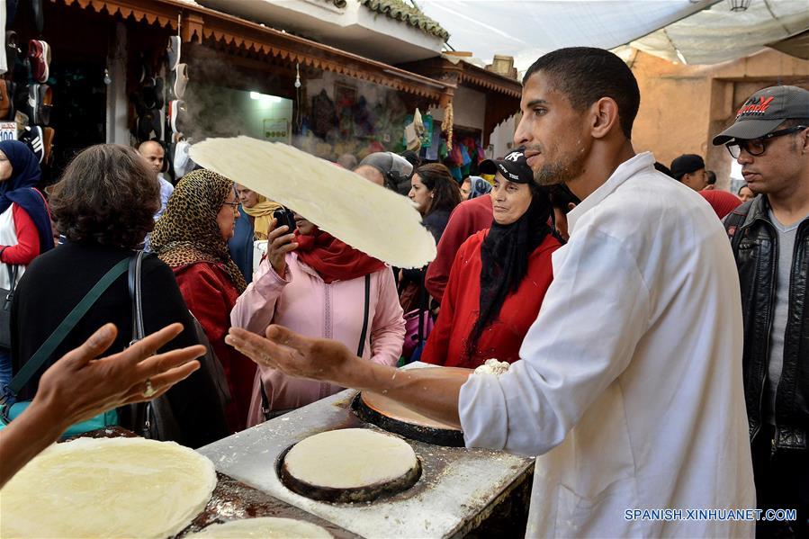 MARRUECOS-RABAT-RAMADAN-MERCADO