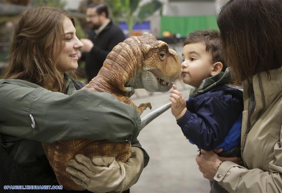 CANADA-VANCOUVER-EXHIBICION-CRUZADA JURASICA