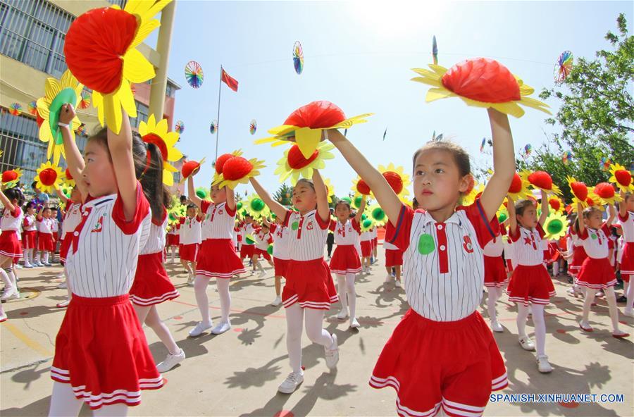 CHINA-SHANDONG-DIA INTERNACIONAL DEL NIÑO-CELEBRACION 