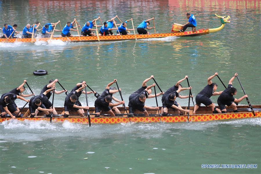 CHINA-HUNAN-FESTIVAL DEL BOTE DE DRAGON
