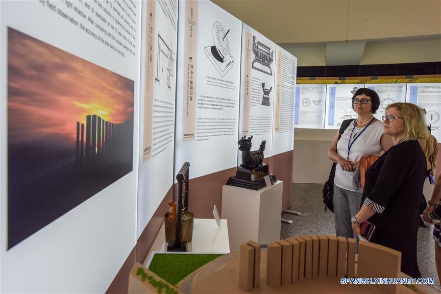 AUSTRIA-VIENA-CHINA-EXPOSICION-NAVEGACION
