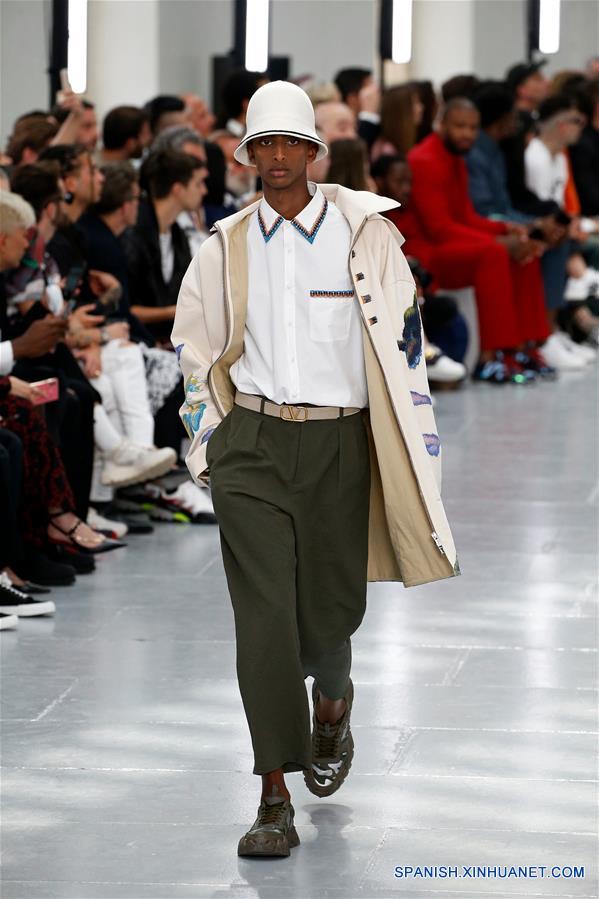 FRANCIA-PARIS-SEMANA DE LA MODA MASCULINA-VALENTINO