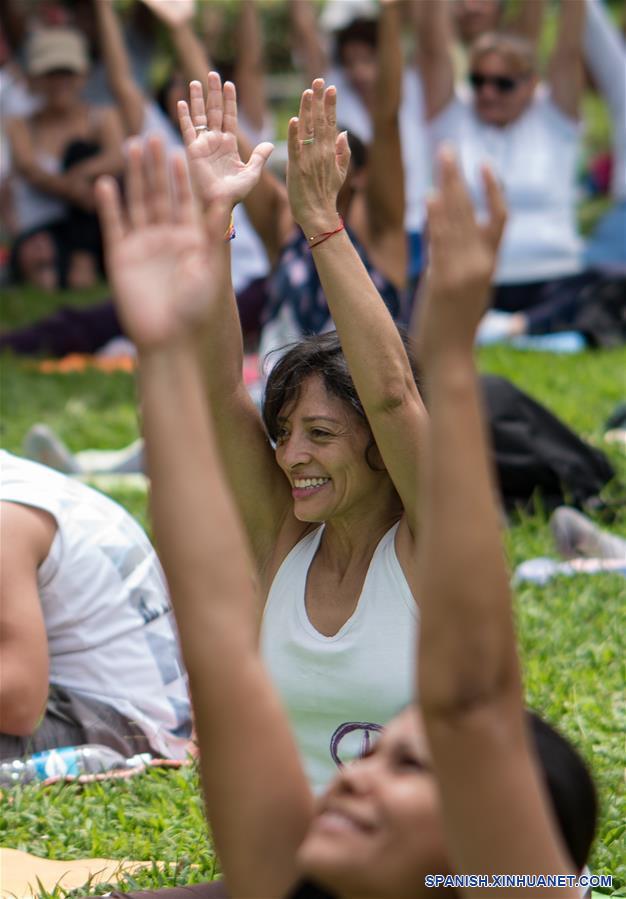 VENEZUELA-CARACAS-DIA INTERNACIONAL DEL YOGA