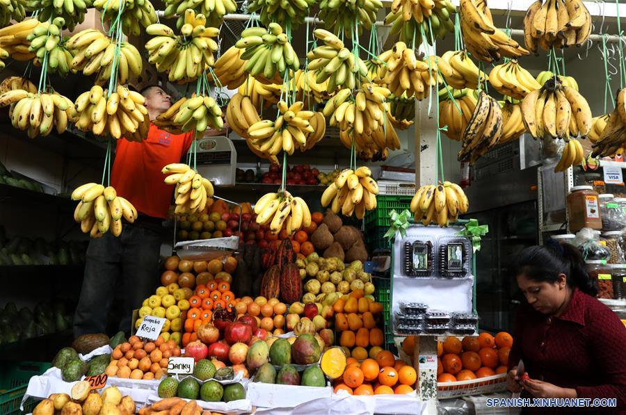 PERU-LIMA-MERCADO DE SURQUILLO