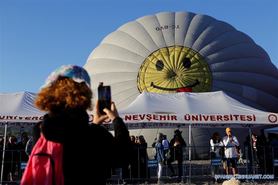 TURQUIA-CAPADOCIA-FESTIVAL DEL GLOBO