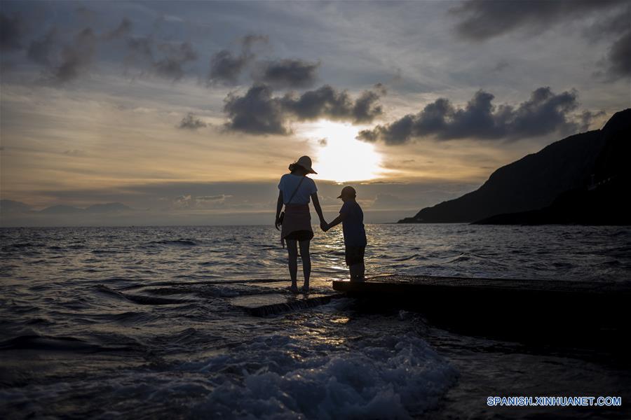 CHINA-TAITUNG-ISLA VERDE-PAISAJE