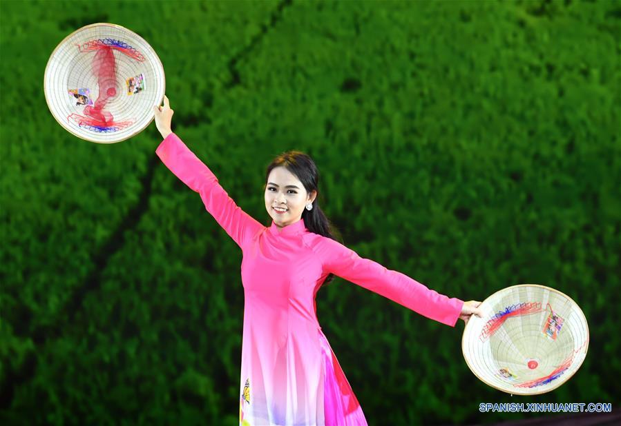 CHINA-YUNNAN-FESTIVAL DE VESTIMENTA ETNICA
