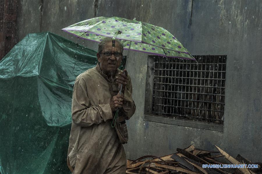 INDIA-CALCUTA-MONSON-LLUVIA