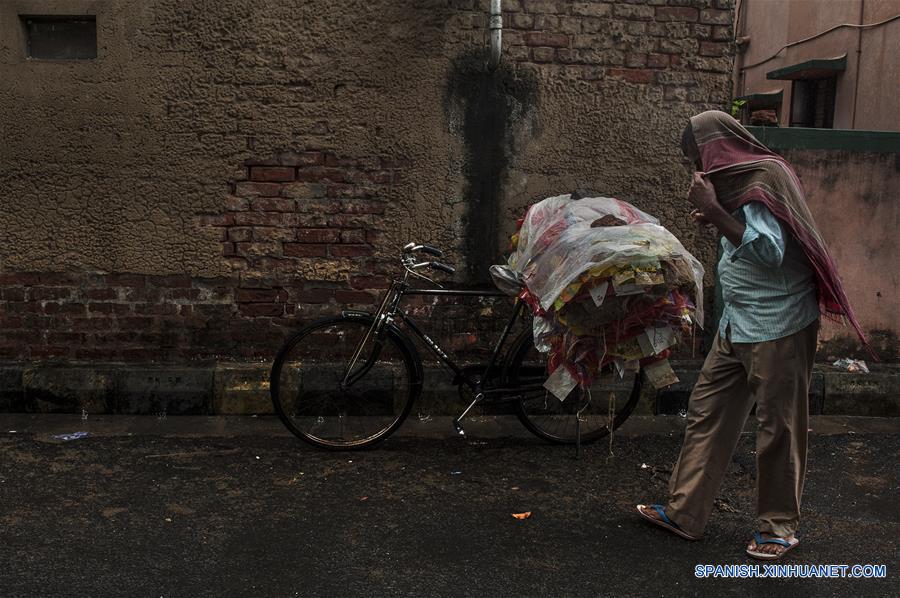 INDIA-CALCUTA-MONSON-LLUVIA