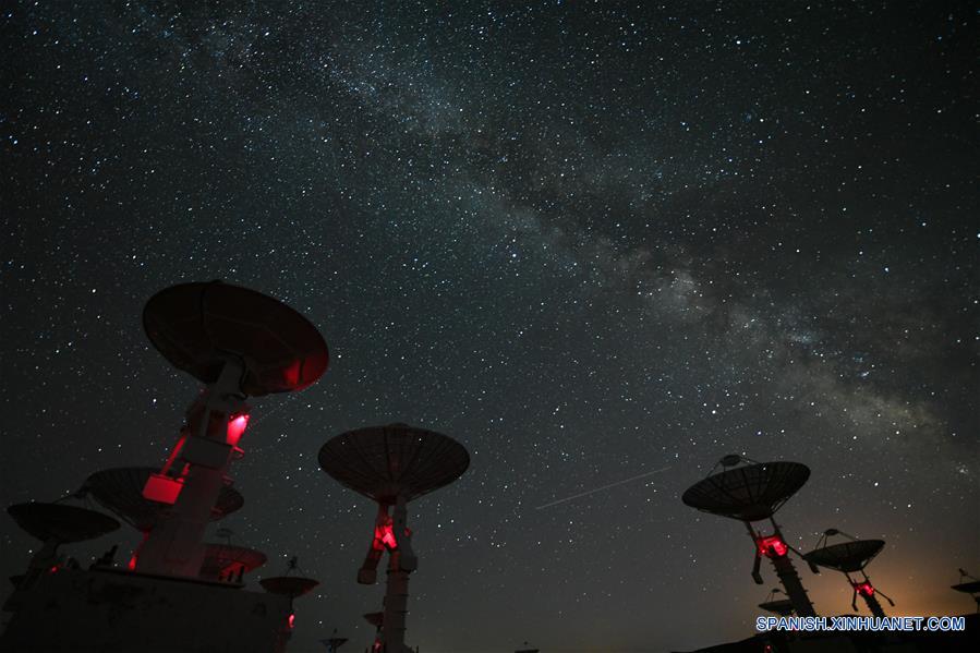 CHINA-ZHENGXIANGBAI QI-NOCHE ESTRELLADA-SERIE