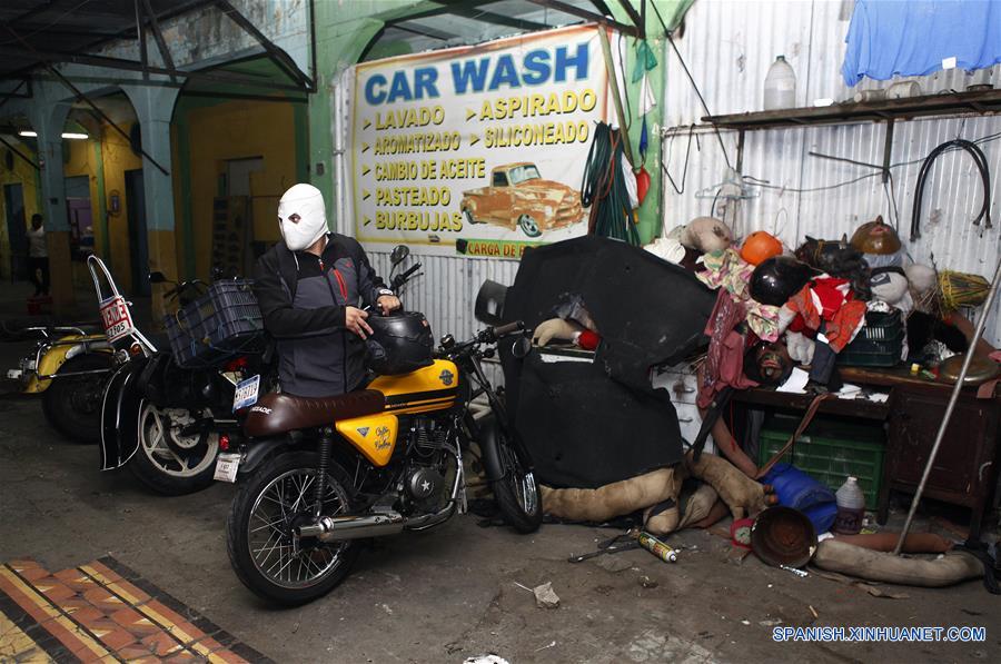 EL SALVADOR-SAN SALVADOR-LUCHA LIBRE URBANA-SERIE