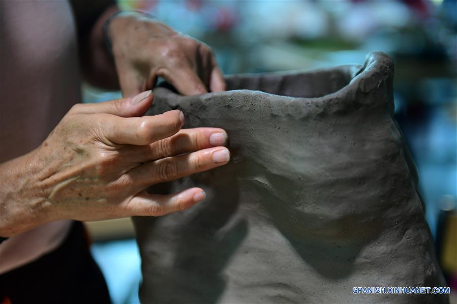 CHINA-JILIN-ARTE DE CERAMICA-CONCURSO