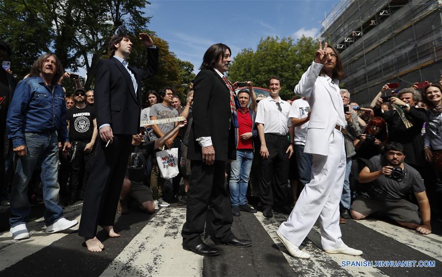 REINO UNIDO-LONDRES-THE BEATLES-ABBEY ROAD-FOTOGRAFIA