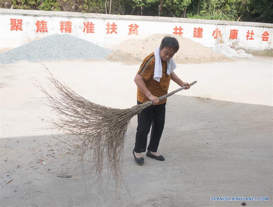 CHINA-JIANGXI-MEDICA RURAL-SERIE