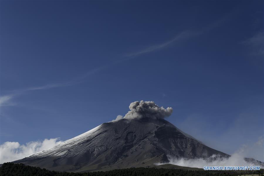 MEXICO-AMECAMECA-VOLCAN POPOCATEPETL
