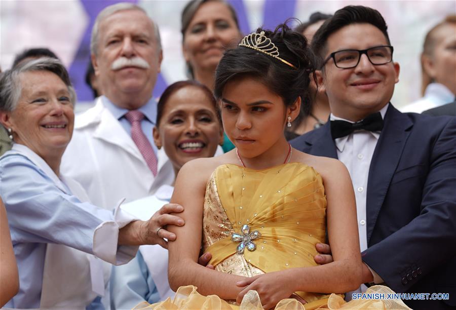 MEXICO-CIUDAD DE MEXICO-HOSPITAL-QUINCEA&Ntilde;ERAS