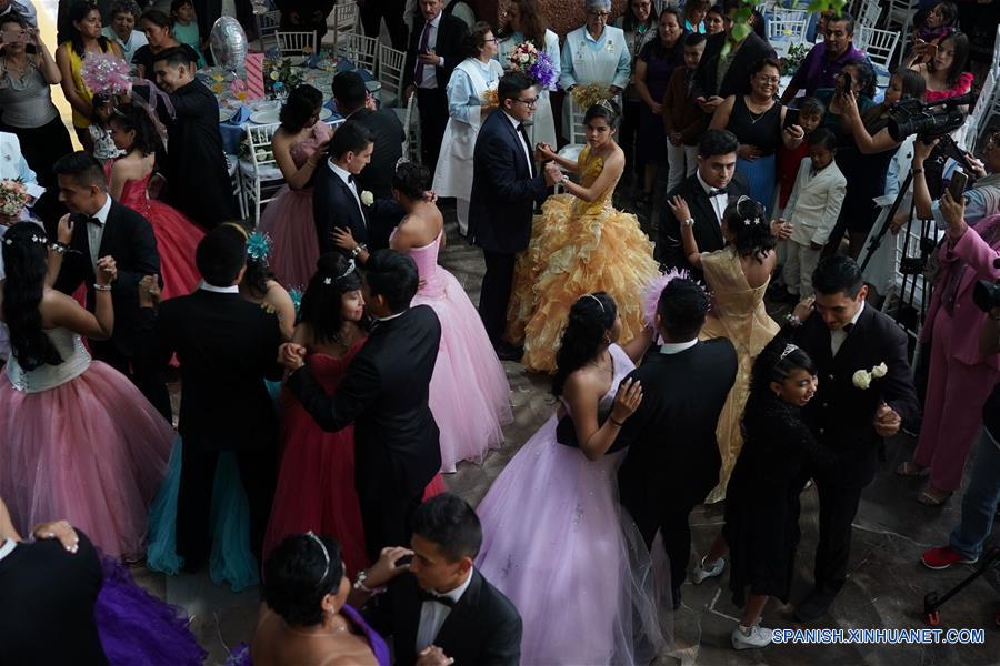 MEXICO-CIUDAD DE MEXICO-HOSPITAL-QUINCEA&Ntilde;ERAS